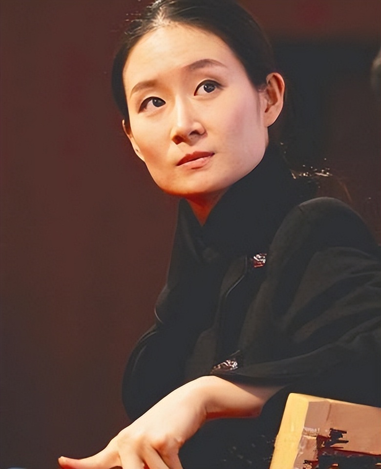 凭"王小蒙"出名,却遗憾退出拍摄,离开赵本山的王亚彬近况如何