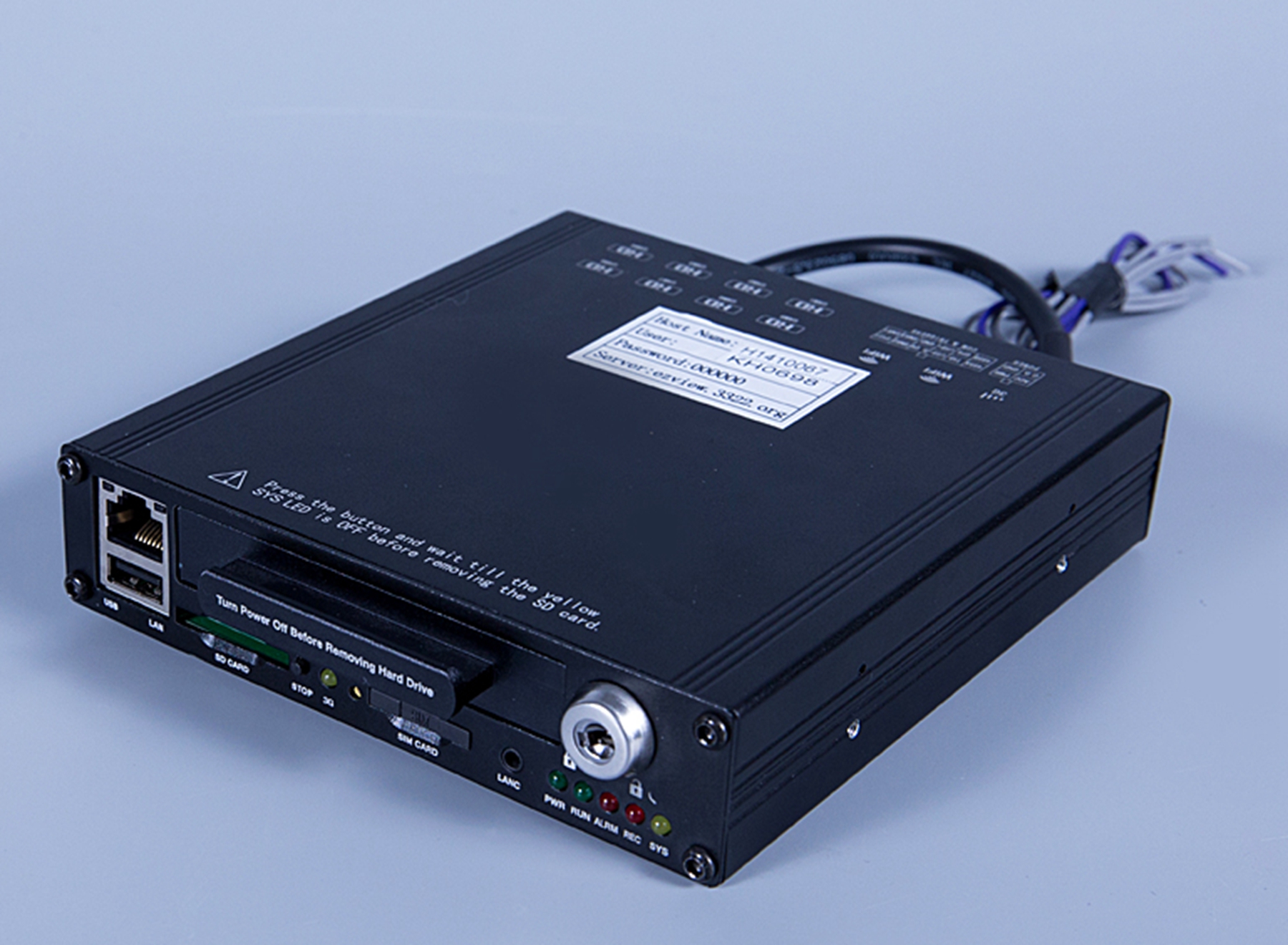 汽车上的车载dvr是什么意思?车载dvr的功能有哪些?