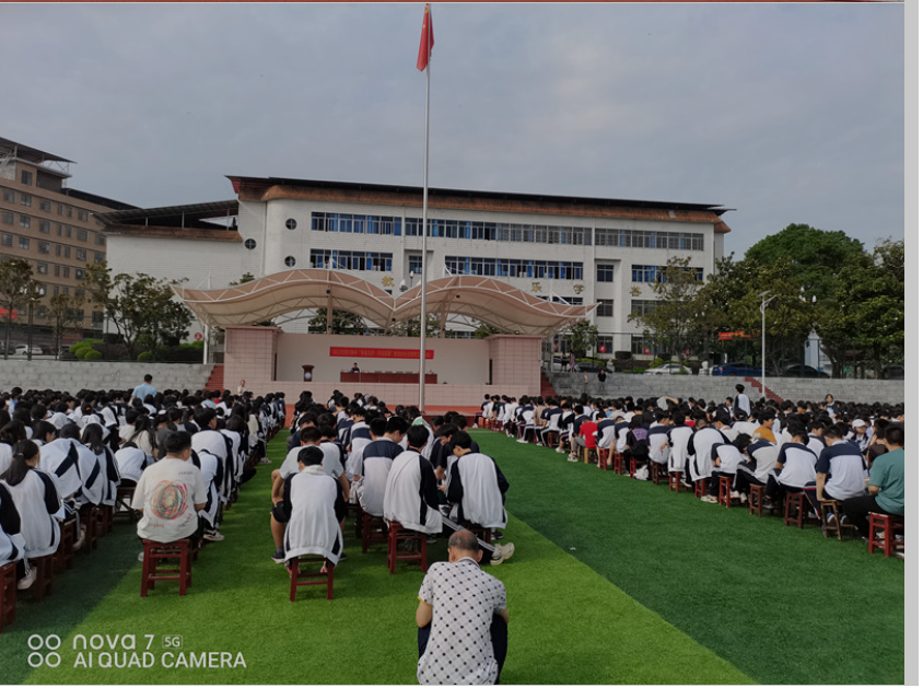 青春自护·平安假期—洞口四中开展防溺水安全教育宣讲活动