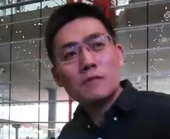 为护严浩翔,李飞将黄锐告上法庭,网友:《创4》即将尬到抠脚!