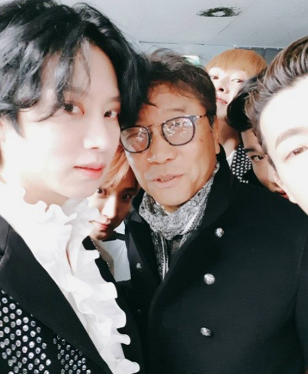 李秀满欲抛售自身股份,两家财阀集团奋力争夺,拒绝大黑购买股份