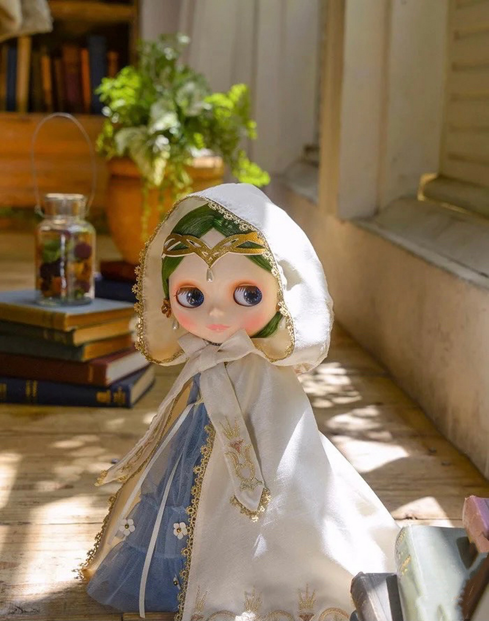 blythe小布娃娃之治愈女神 太仙了 海藻色的长发,精巧的头饰,优雅的