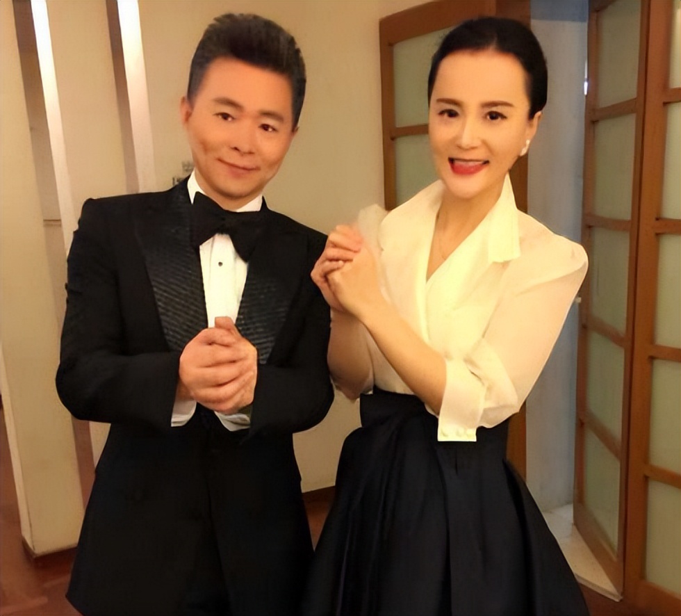 王宏伟老婆杨珊珊简历图片