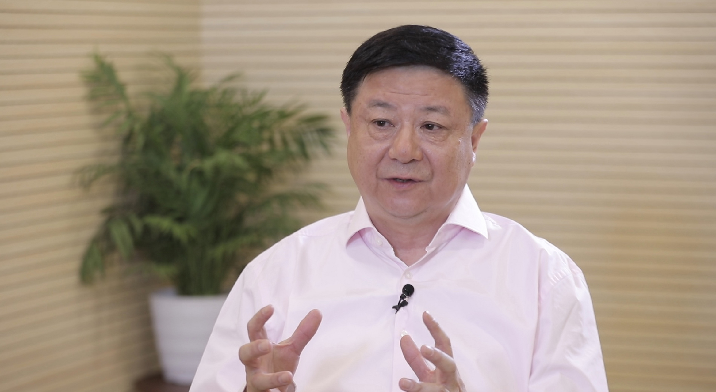 楼市原形毕露?住建部长曾经喊话"房地产是顶梁柱",什么信号?