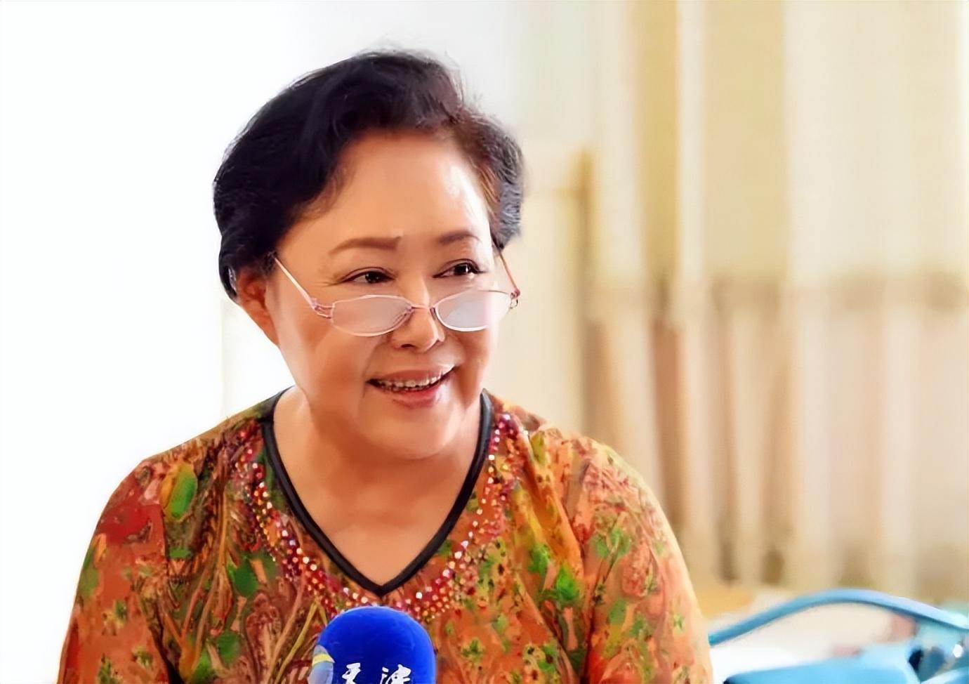 斯琴高娃:用精湛的演技从大女主演成老戏骨,历经三段苦楚的婚姻