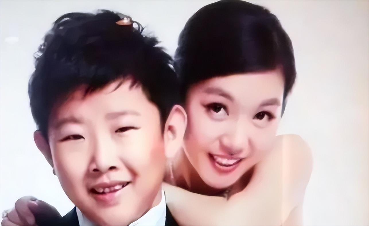 侯祥9岁停止发育,出道18年只能演小孩,和妻子同框被嘲笑像母子