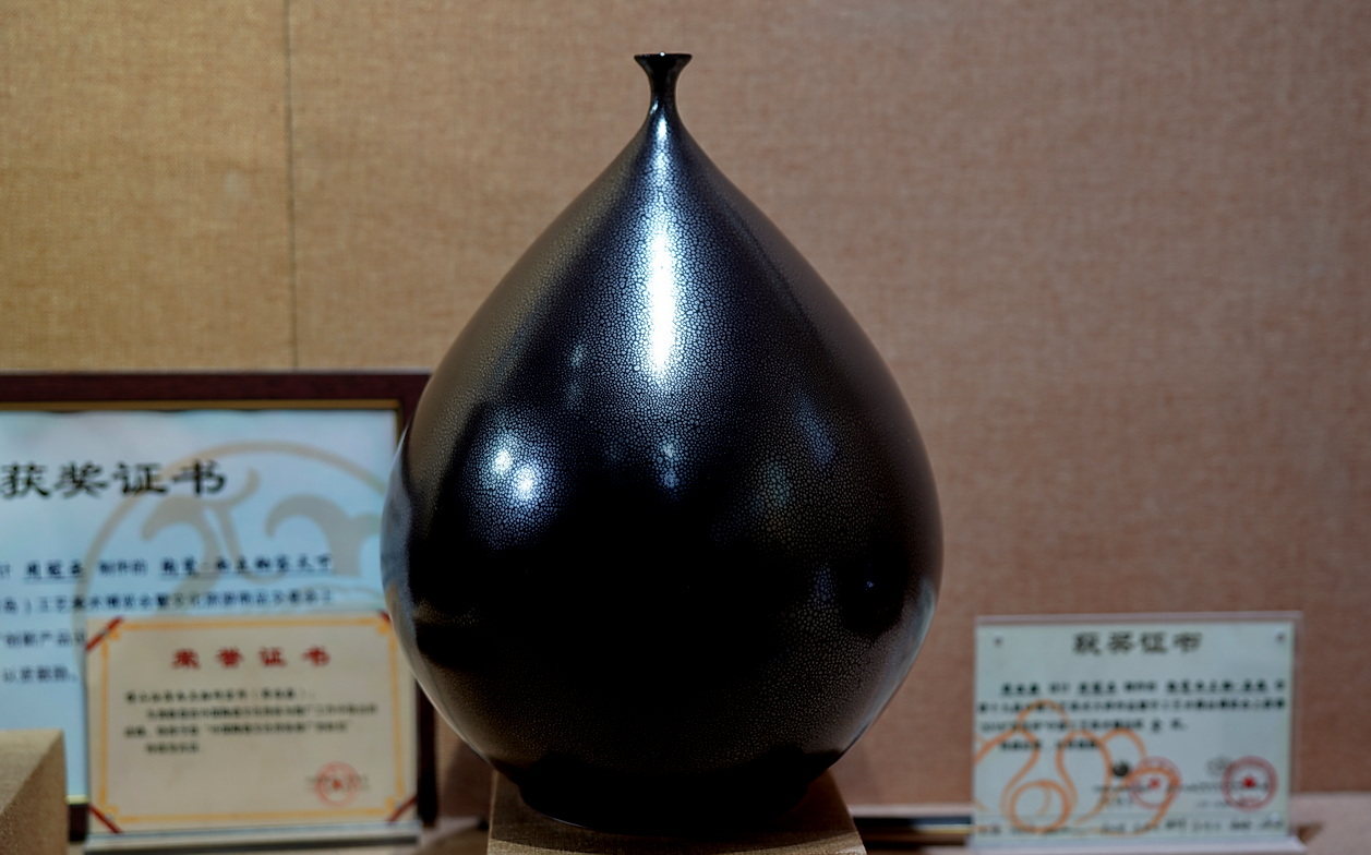 淄博"赶烤"邂逅雨点釉,竟是失传的瓷中珍品,在日本被视为国宝