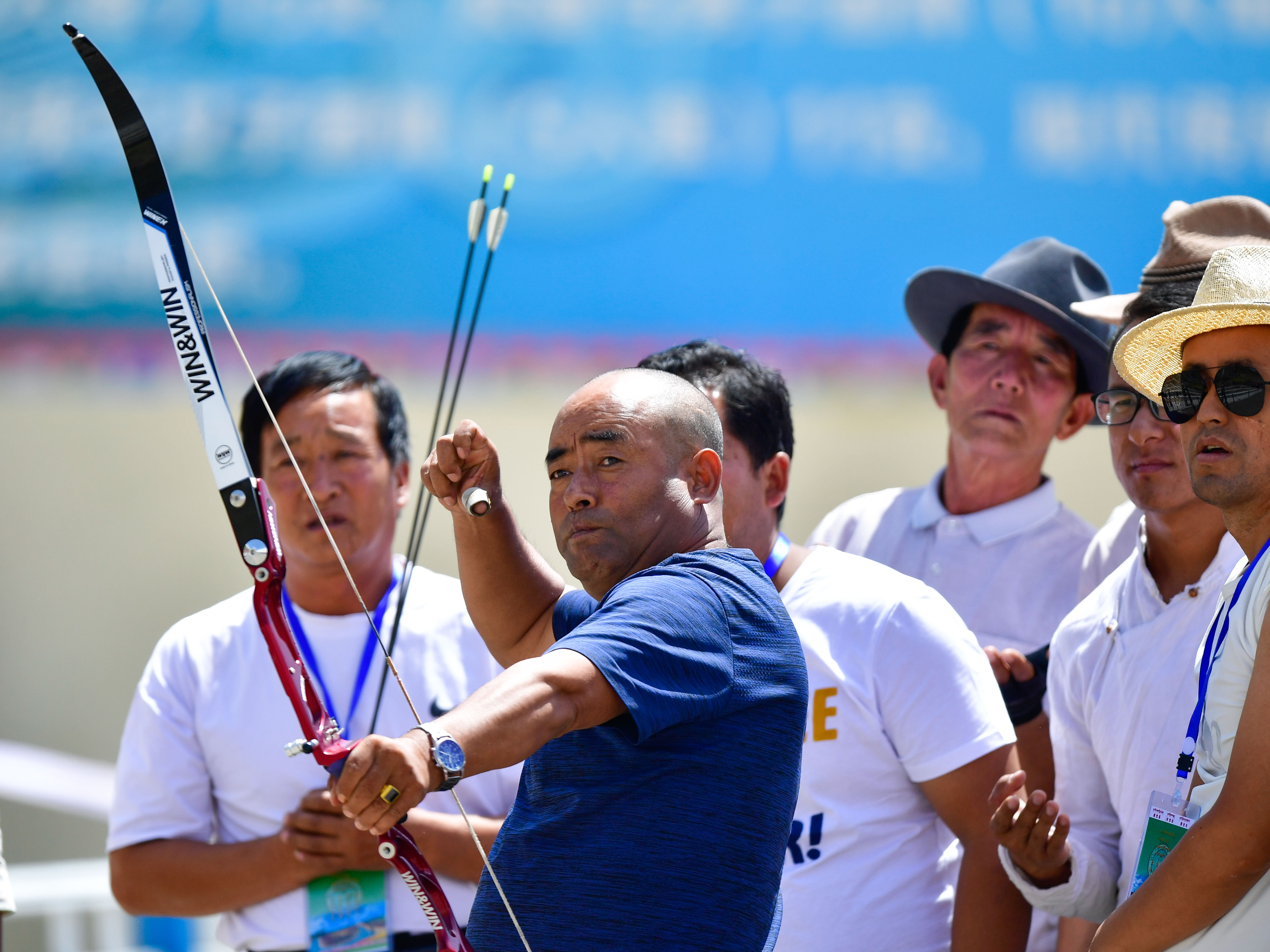 青海尖扎:"五彩神箭"射箭赛开赛