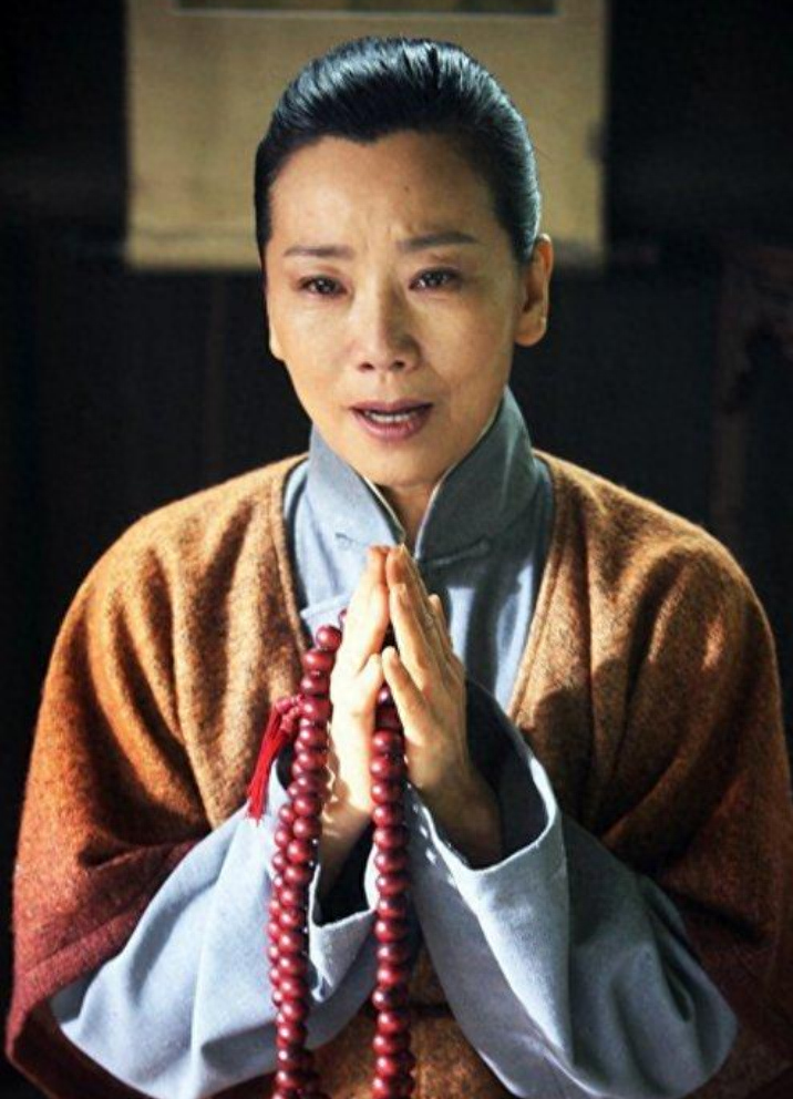 回顾演员赵奎娥和陈宝国相恋8年结婚40年如今儿子成她的心病