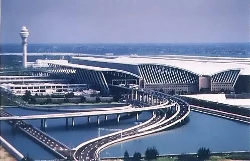 喜大普奔!上海浦东国际机场官方停车场上线小强停车啦