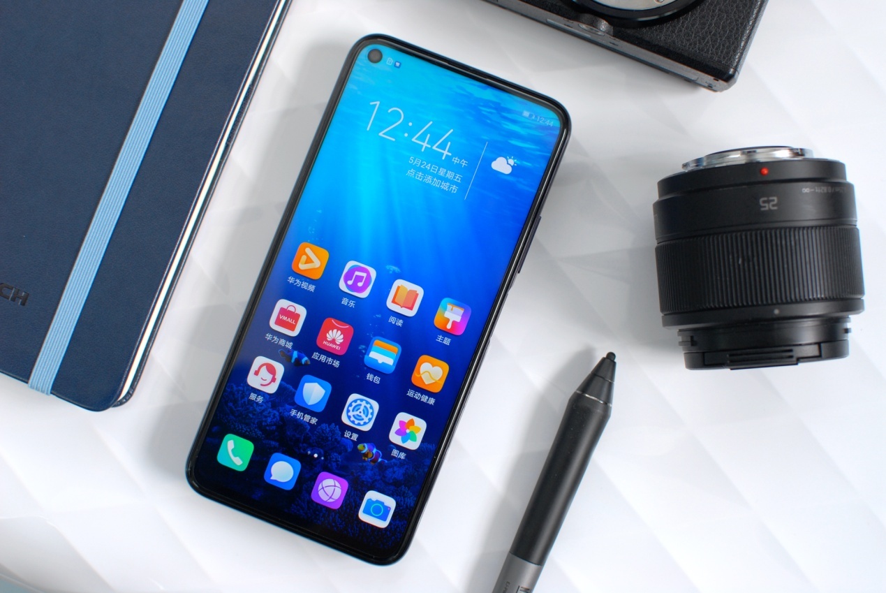 荣耀20手机评测:拍照新旗舰