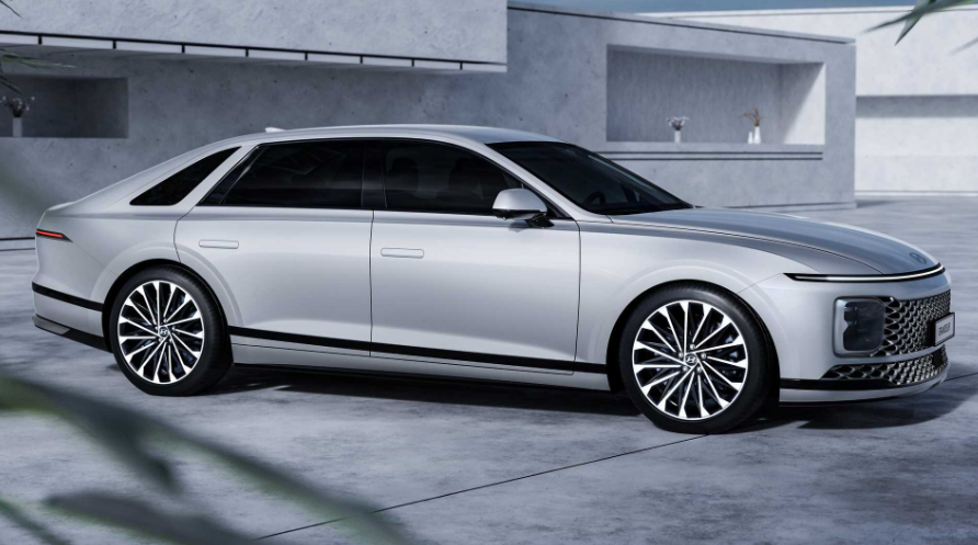 进击高端市场力作 全新现代azera官图发布