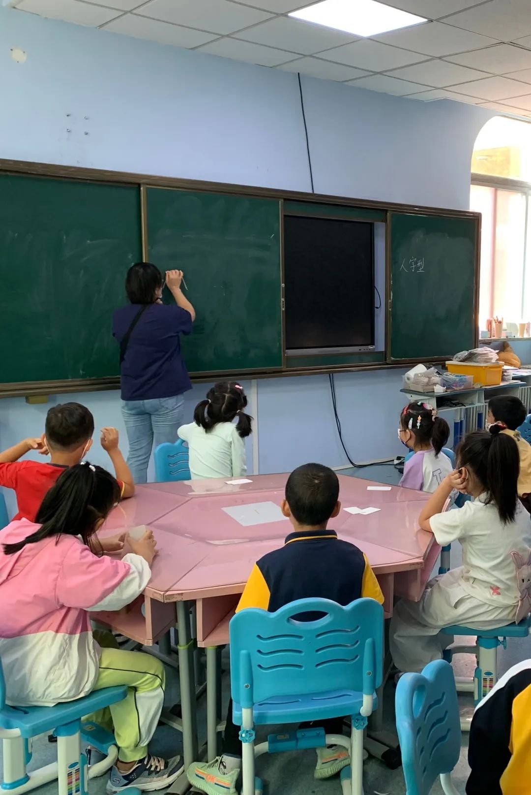 怡海小学的"小豆包"成长记