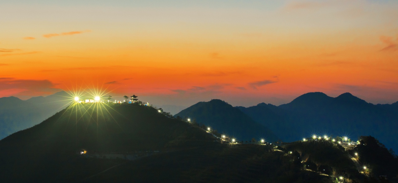 黄石龙凤山景区图片