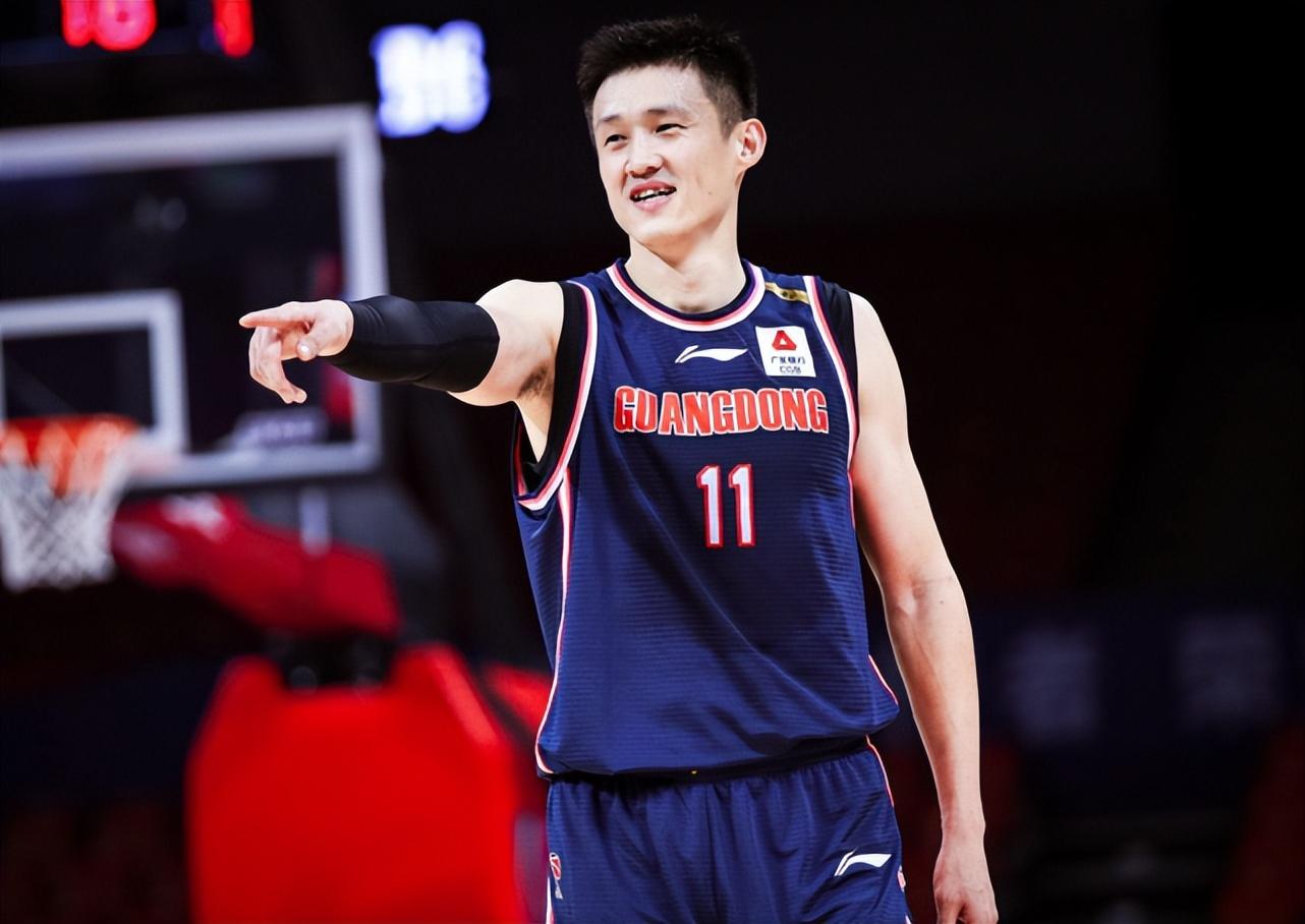 深圳队签下周鹏,广东队的选择和挑战