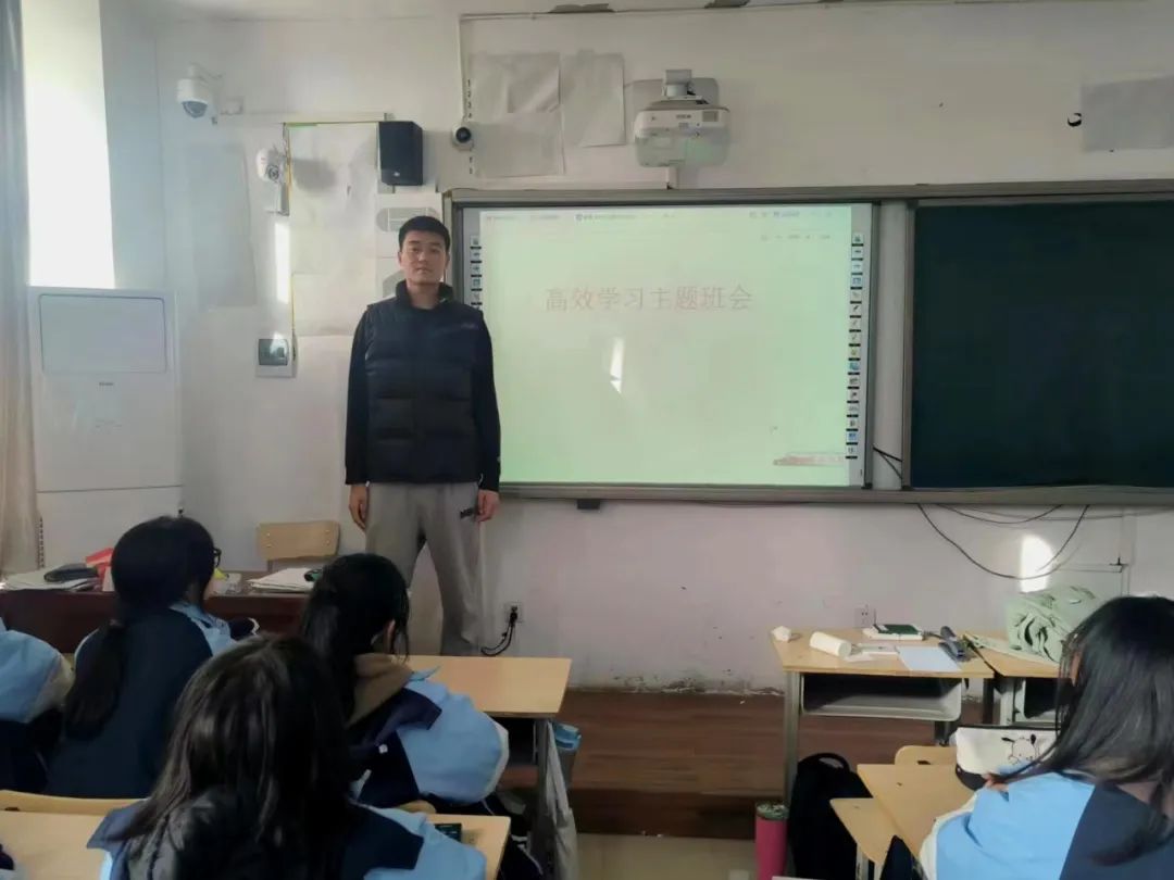 河间市第十四中学体育教师刘天奇工作纪实