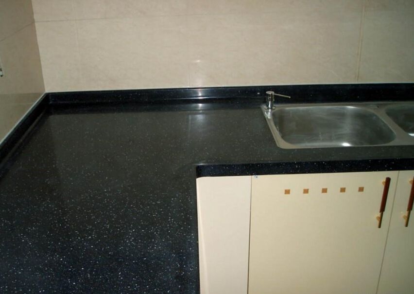 灶台板用什么材料好?