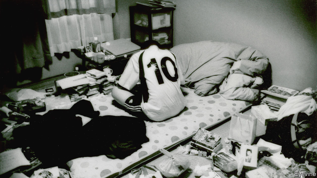 日本啃老族无老可啃后太凄凉!和父母尸体共处七年,饿死家中