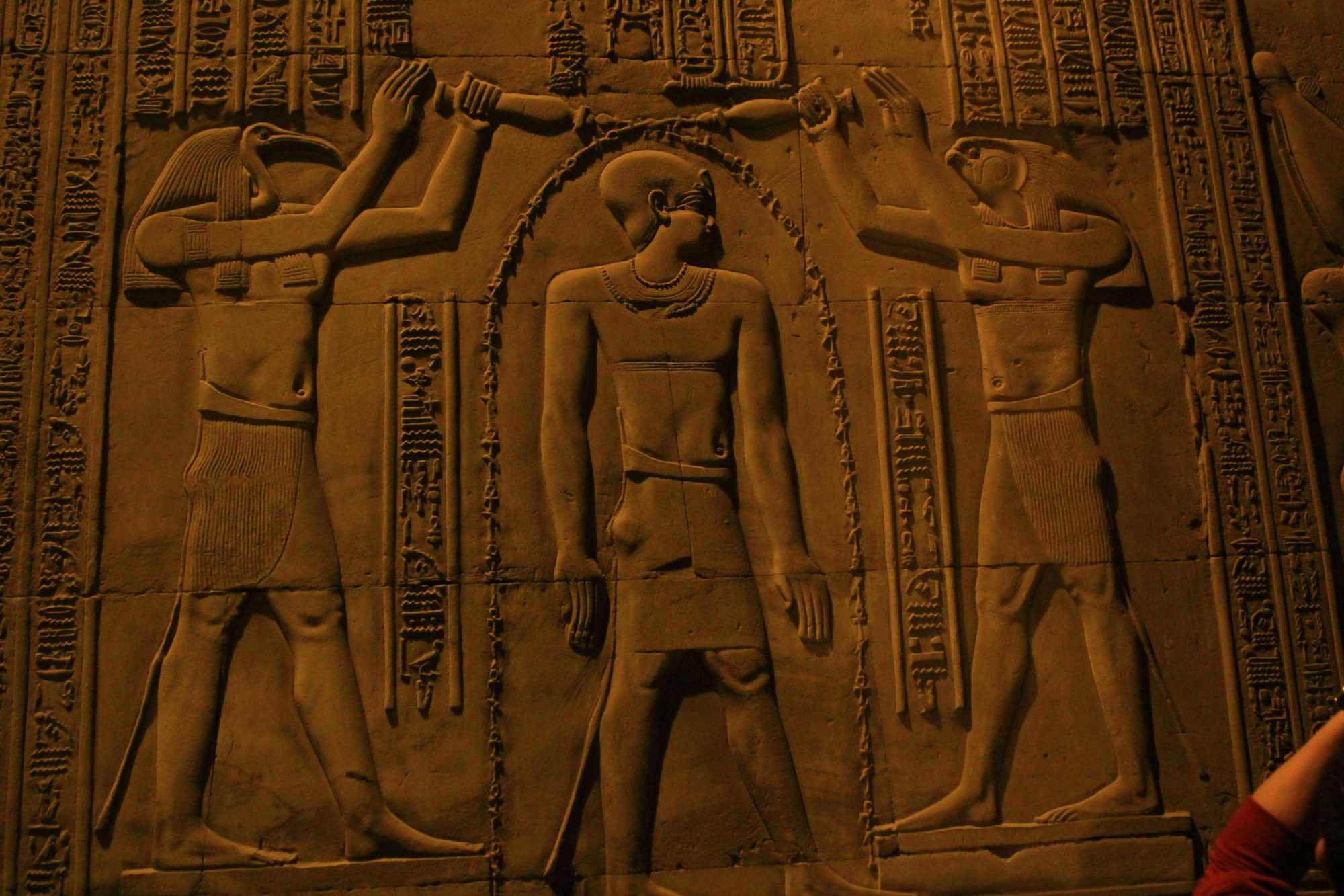 托特神正义职能与神及国王的关系,托特是社会统治秩序的创造者