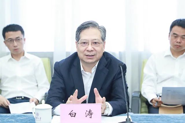 雅砻江水电与清华大学签署战略合作协议