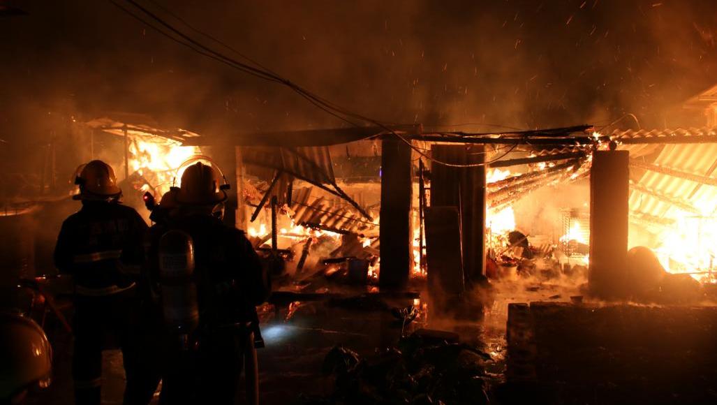 揪心!伤亡不明,福建宁德发生一起火灾,场面情况让人捏一把冷汗