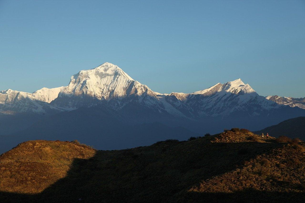 世界上最高的十座山峰图片