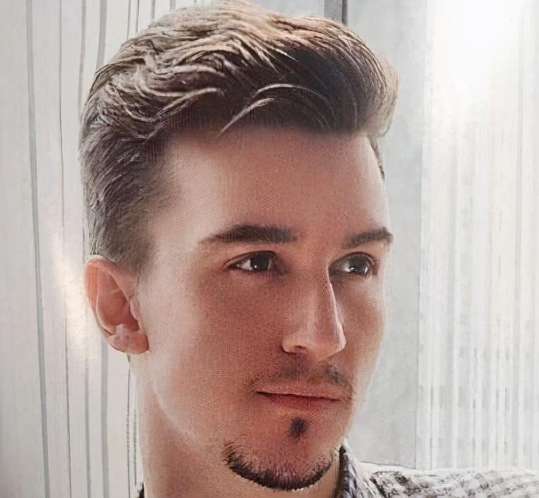 非诚勿扰灯王:征服女嘉宾24盏灯亮到最后,成功牵手下台就分手