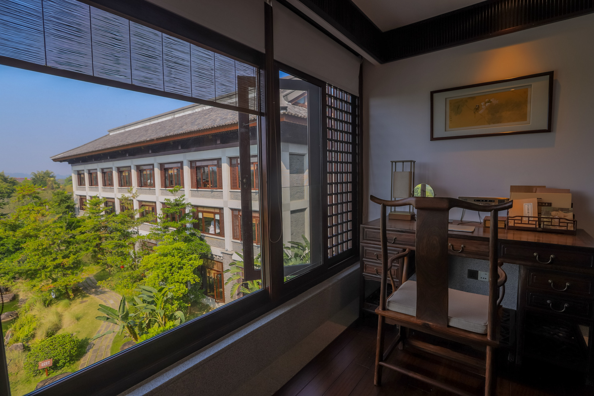 广东旅行,发现一座"禅修酒店",造型像古代宫殿,建筑大有来头