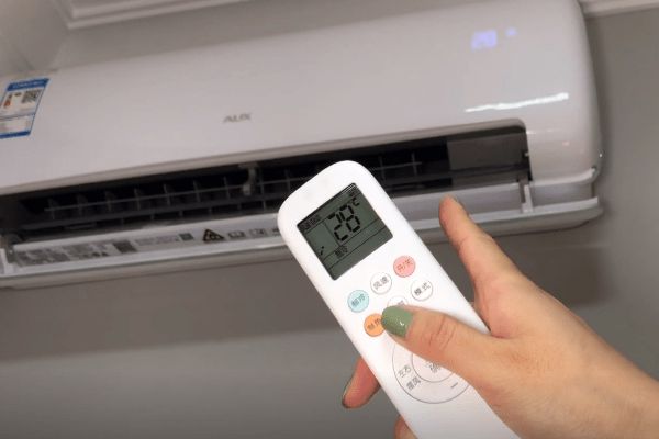 小孩睡觉时,不能开空调?过来人:想要孩子和家人舒服,得这样做