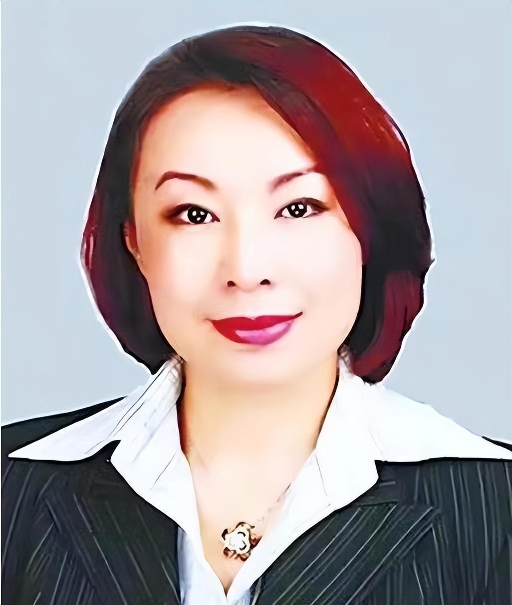 纪实:女贪官罗敏为了满足野心,不得不走违法捷径,最终毁了一生