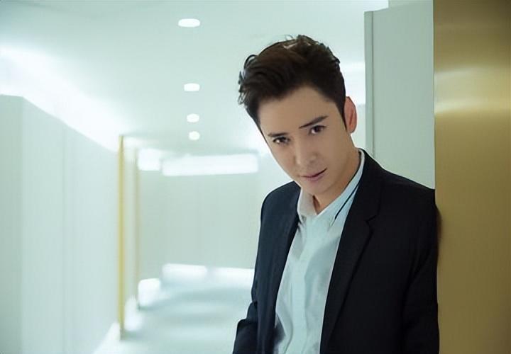 演员韩栋我这辈子最正确的决定就是娶了经纪人为妻