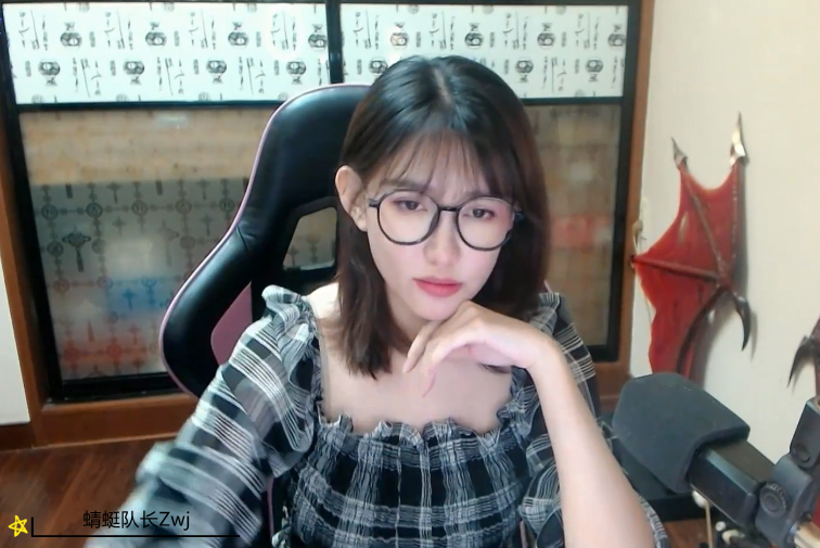 dota2:后悔了?莉莉丝聊直播行业:钱是挣到了但累也是真累!