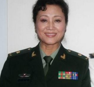 国家一级演员王丽云,年轻时主攻话剧