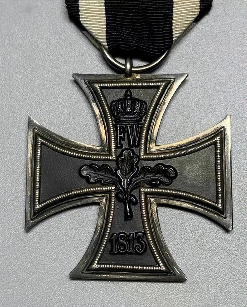 二战最强飞行员,"黑色魔鬼"1v352!埃里希 ·哈特曼