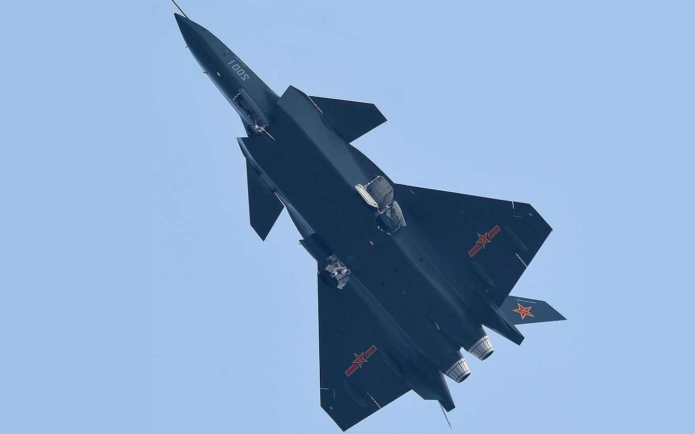 不是一个等级的对手:歼20战机遇到f-22,是何场面?