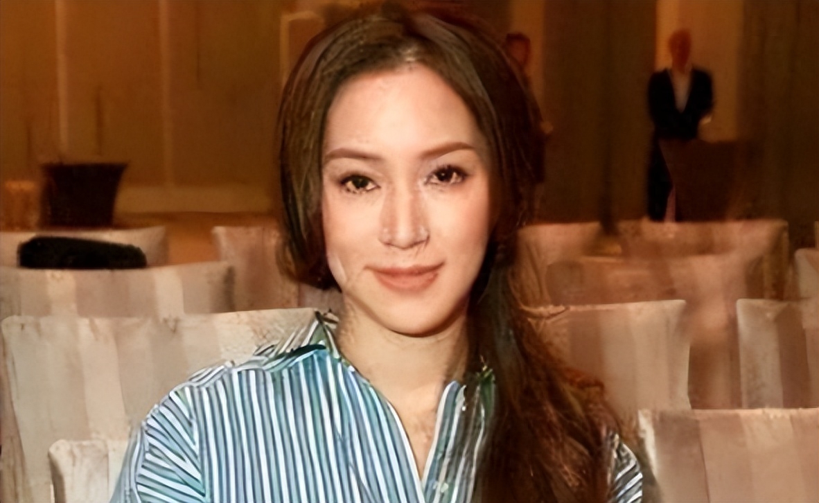 回顾千亿儿媳徐子淇8年生4孩给想挤进豪门的明星敲响了警钟