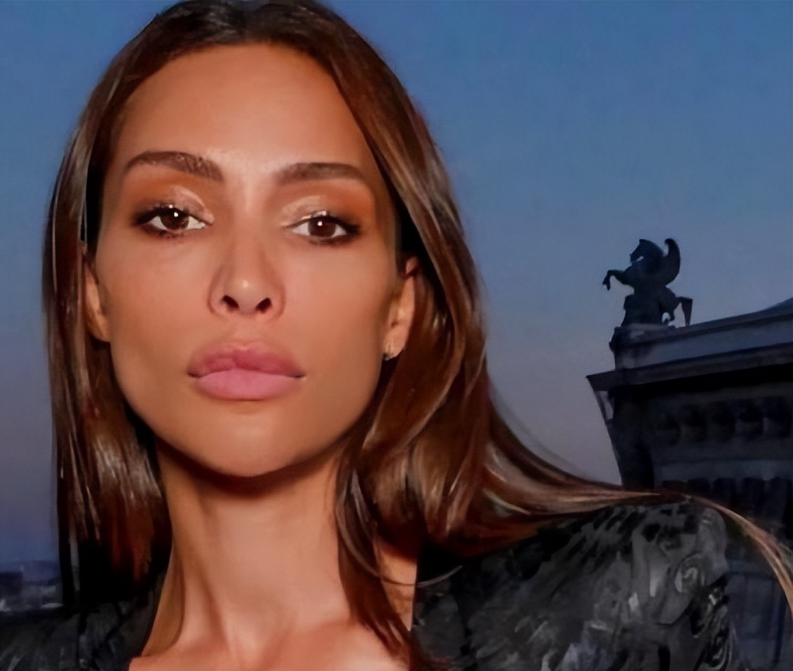 姆巴佩新女友身份不一般!16岁之前曾是男生,球迷:男人最懂男人