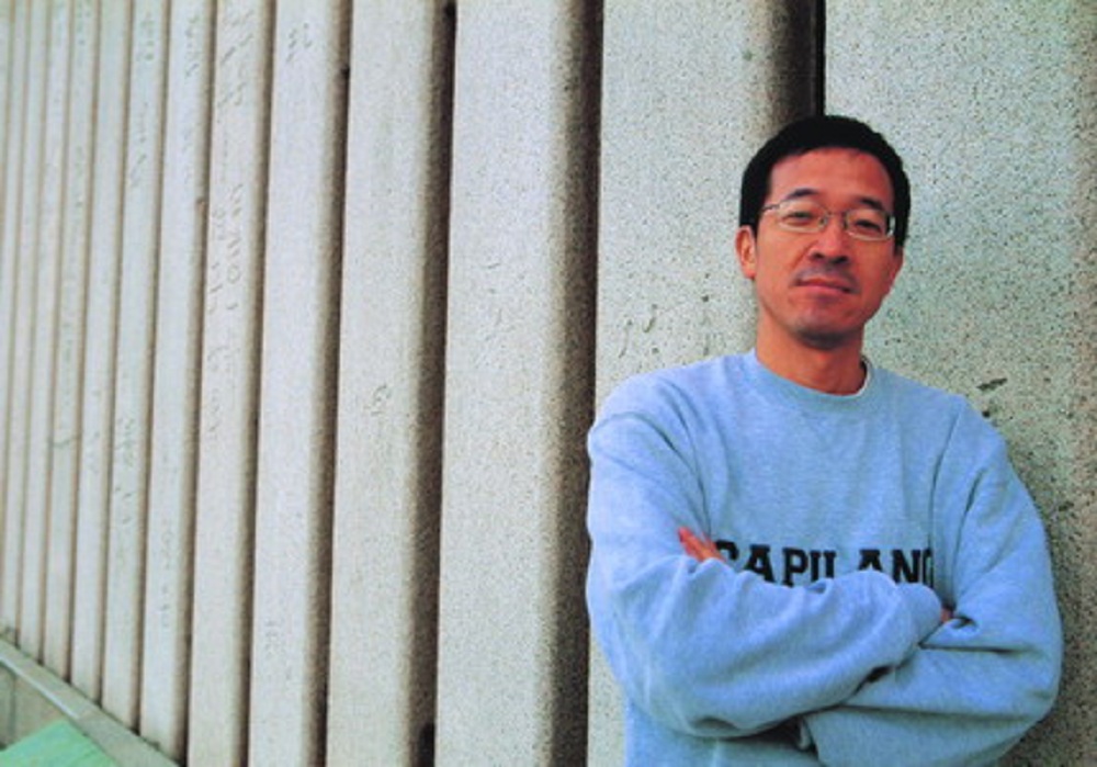 俞敏洪:给班里丑姑娘写情书,创业路上历经磨难,体面退场被称赞