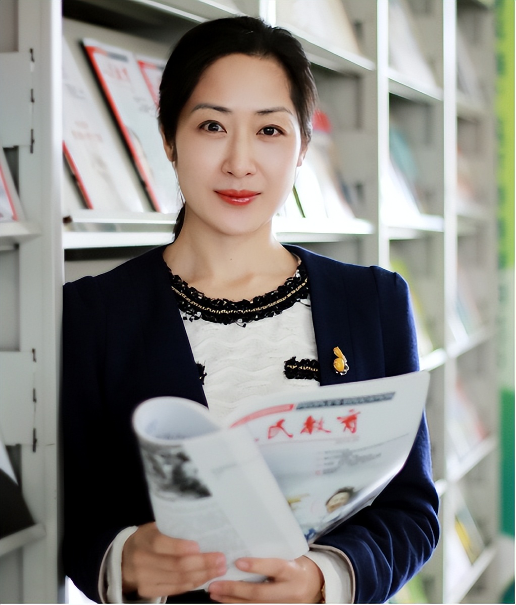 成都市弟维小学李晓宇:满怀热爱,做一辈子老师