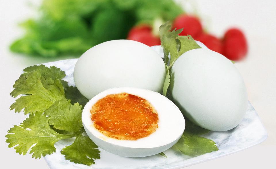 端午节吃咸鸭蛋是哪里的传统 过端午节要吃咸鸭蛋吗为什么？