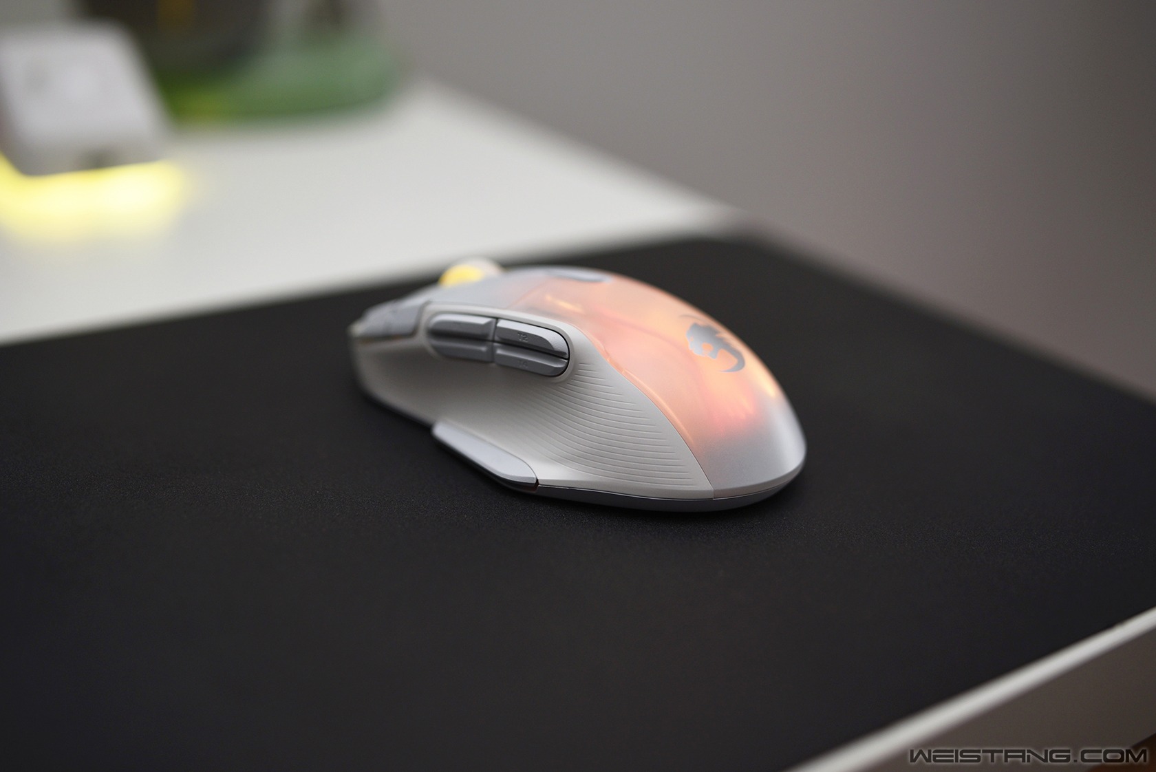 冰豹kone xp air无线游戏鼠标评测