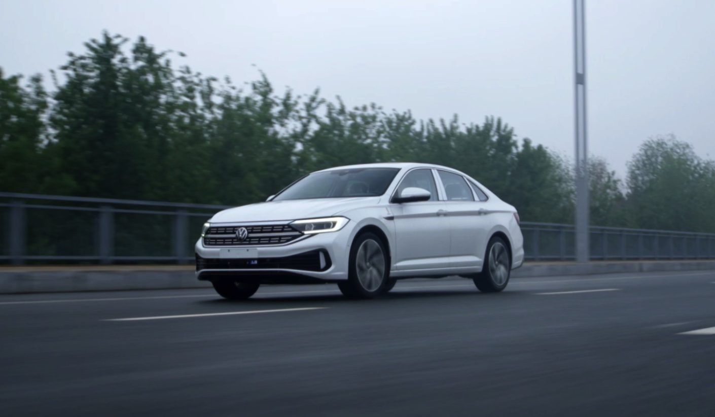 新款大众速腾:搭载全新1.5t发动机,优惠力度大,选这款划算