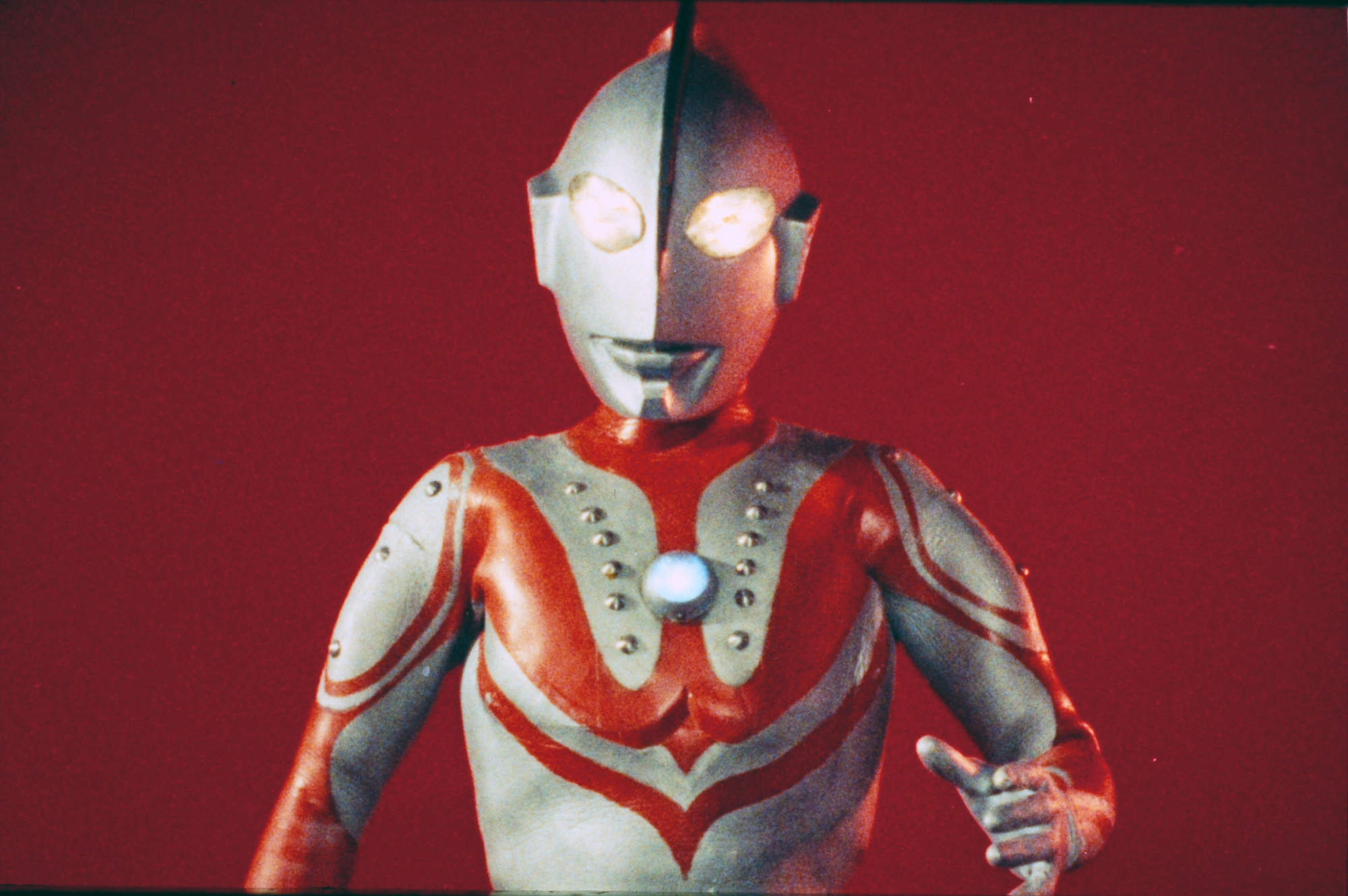 新奥特曼:新佐菲设计图公开,没了指示灯和勋章,和新奥相似!