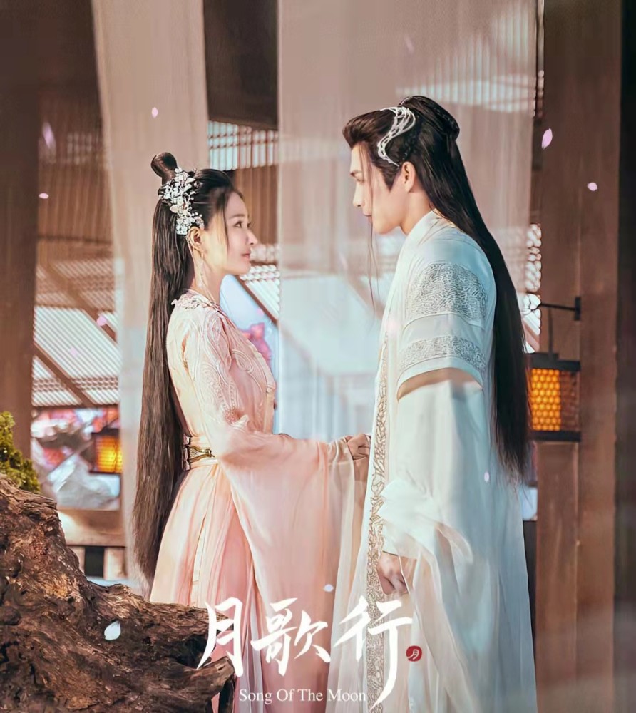 张彬彬,徐璐《月歌行》男主一人分饰两角,直言会有一点精神分裂