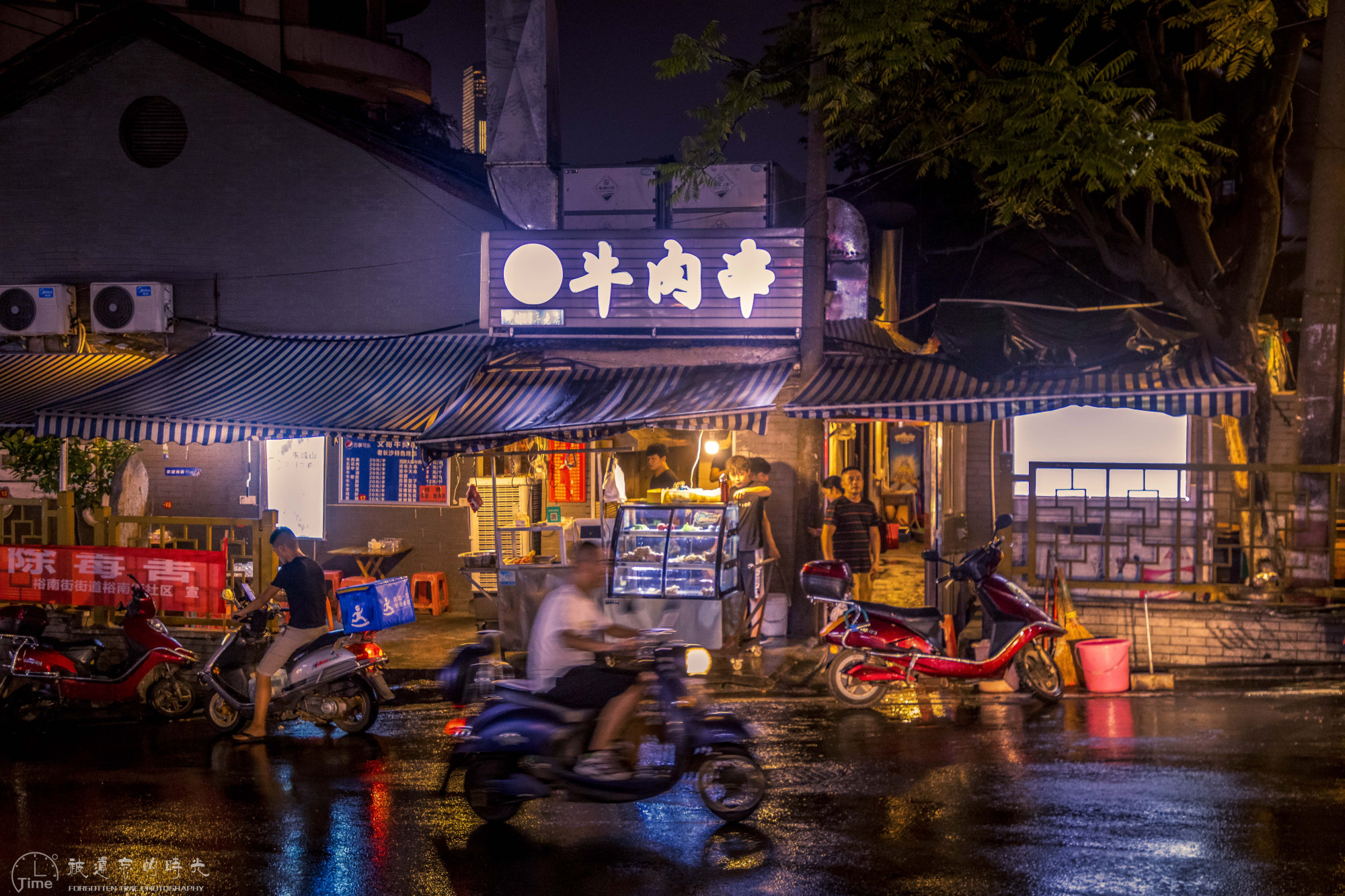长沙夜宵圣地东瓜山,是一份接地气的长沙韵味,占据长沙吃货的胃