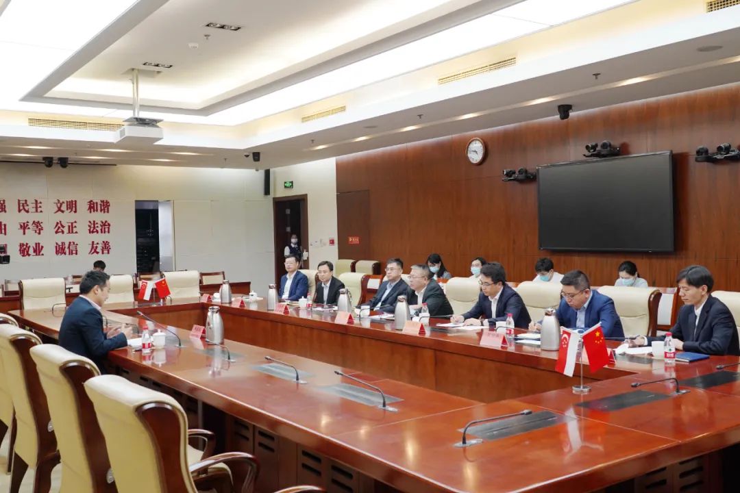 新加坡驻华大使馆访问石景山区并开展座谈交流