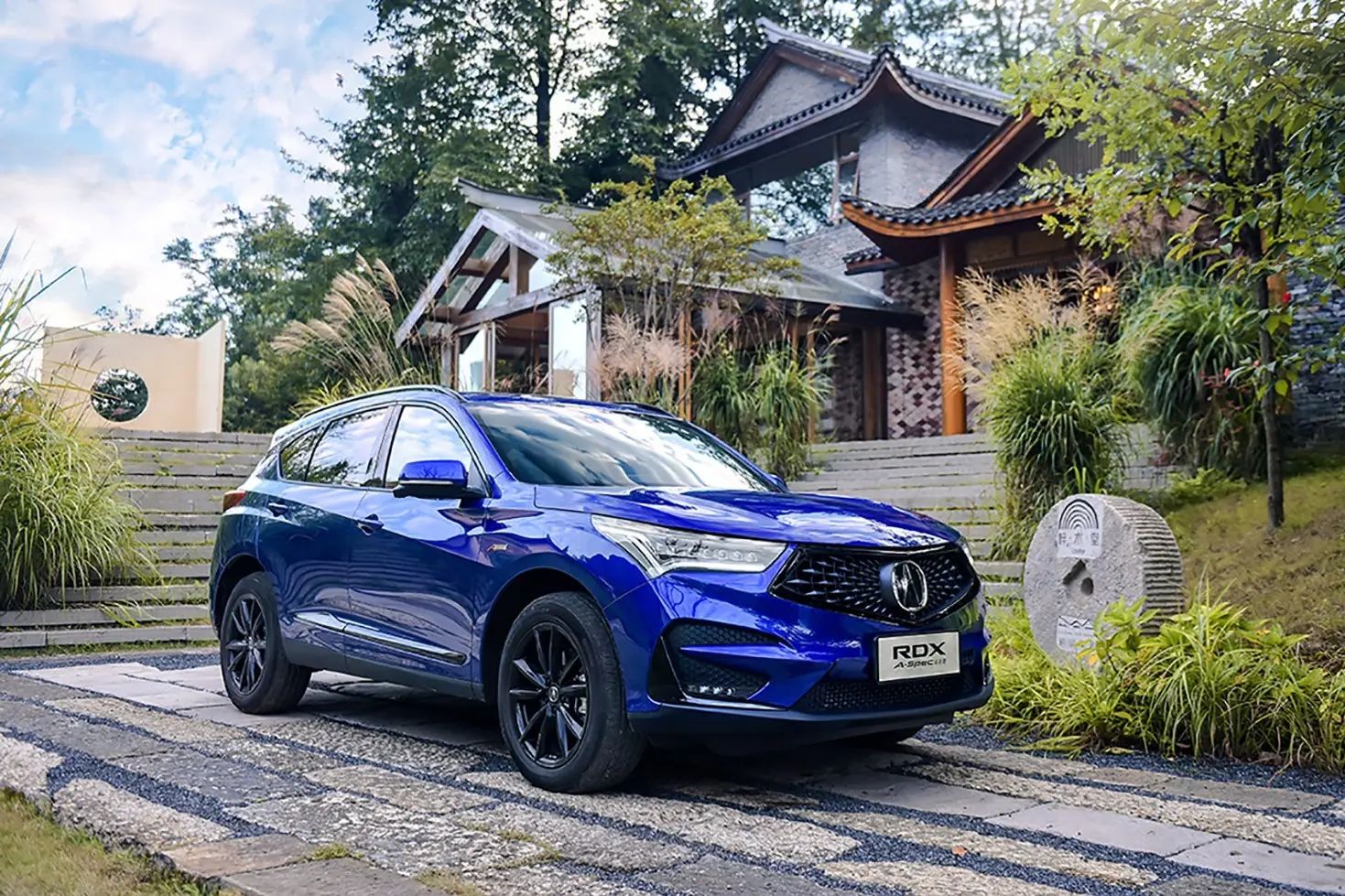 动力与舒适兼具广汽讴歌rdx新生代年轻人首选