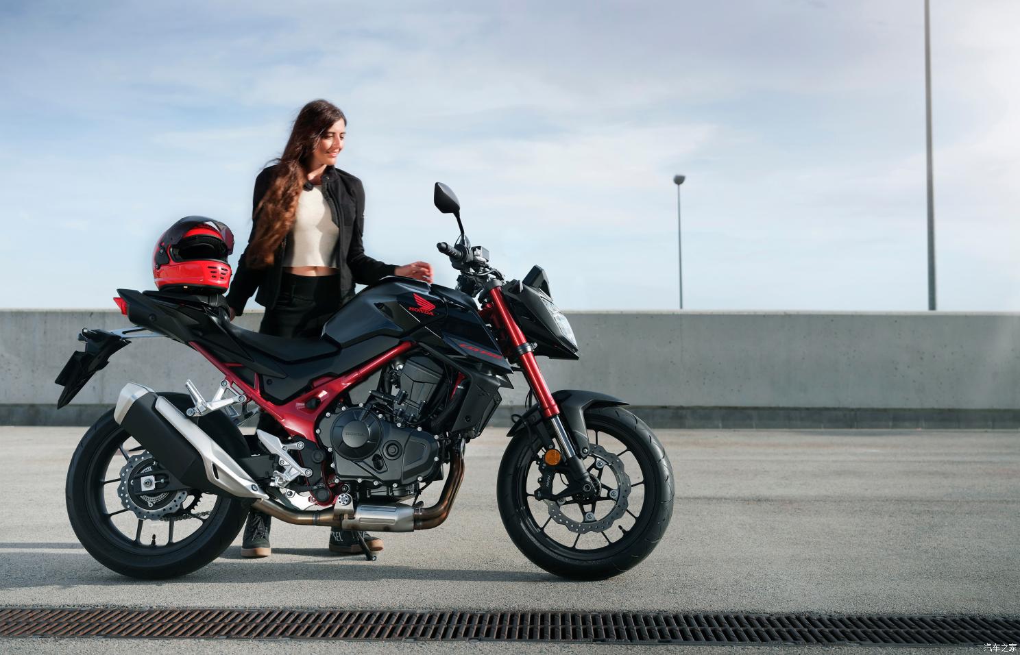 "蜂"芒再现 本田cb750 hornet实拍