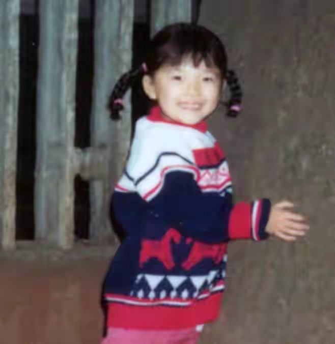 一红就飘?14年前,打武警的"超级女声"唐笑,如今怎样了?