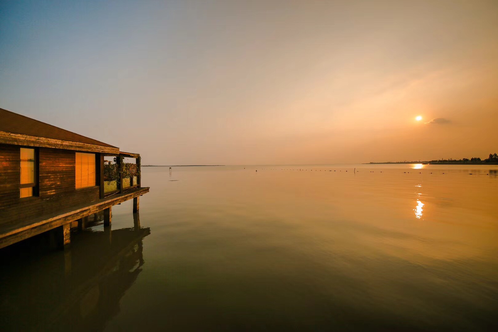 上海面积第一大湖,有东方日内瓦湖之称,是上海水源地之一